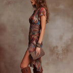 Womens Slim Fit Printed V Neck Defined