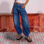 Women's Stitched Detail Patch Pocket Tapered Jeans