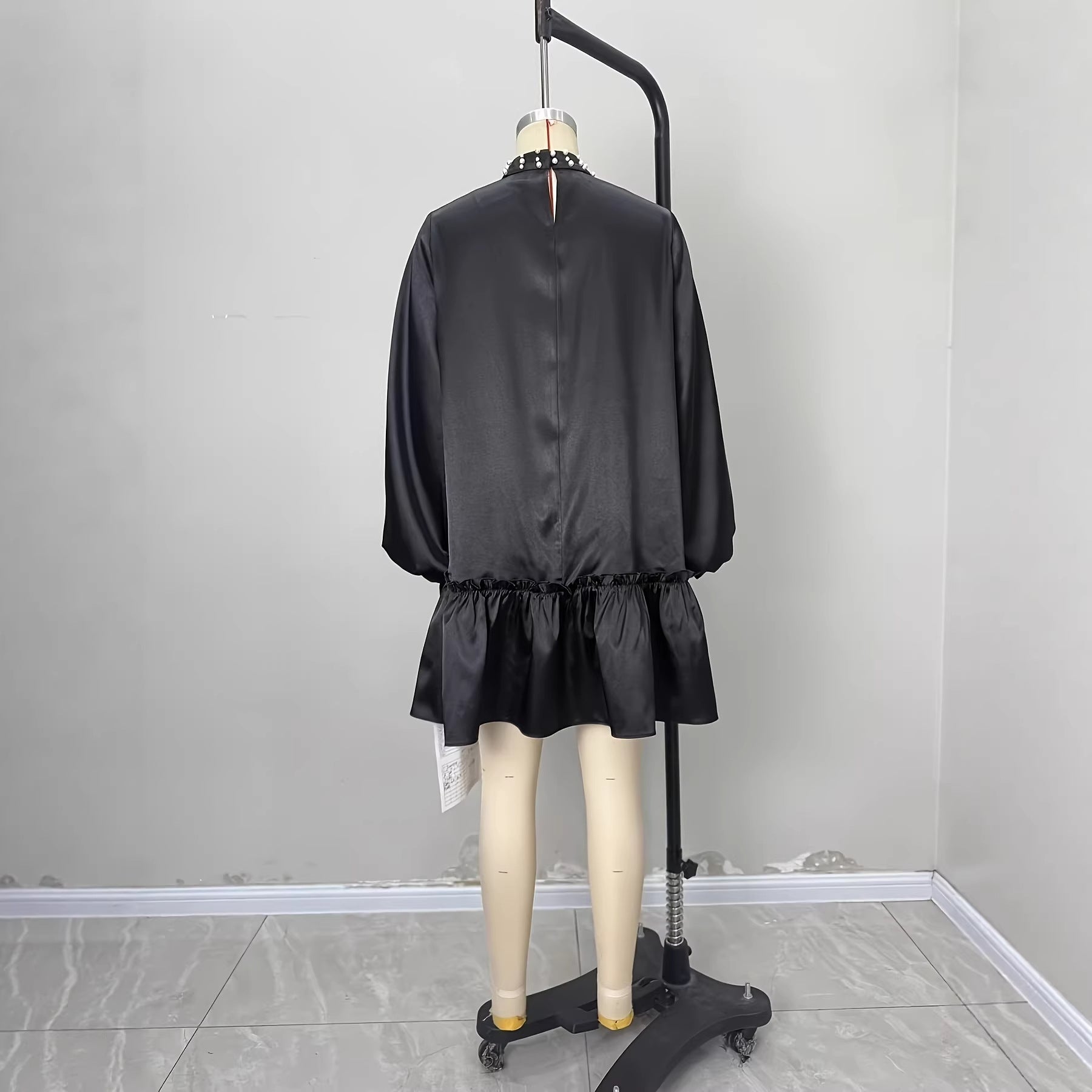 Solid-color Satin Dress With Intricate Pearl Detailing At The Neckline